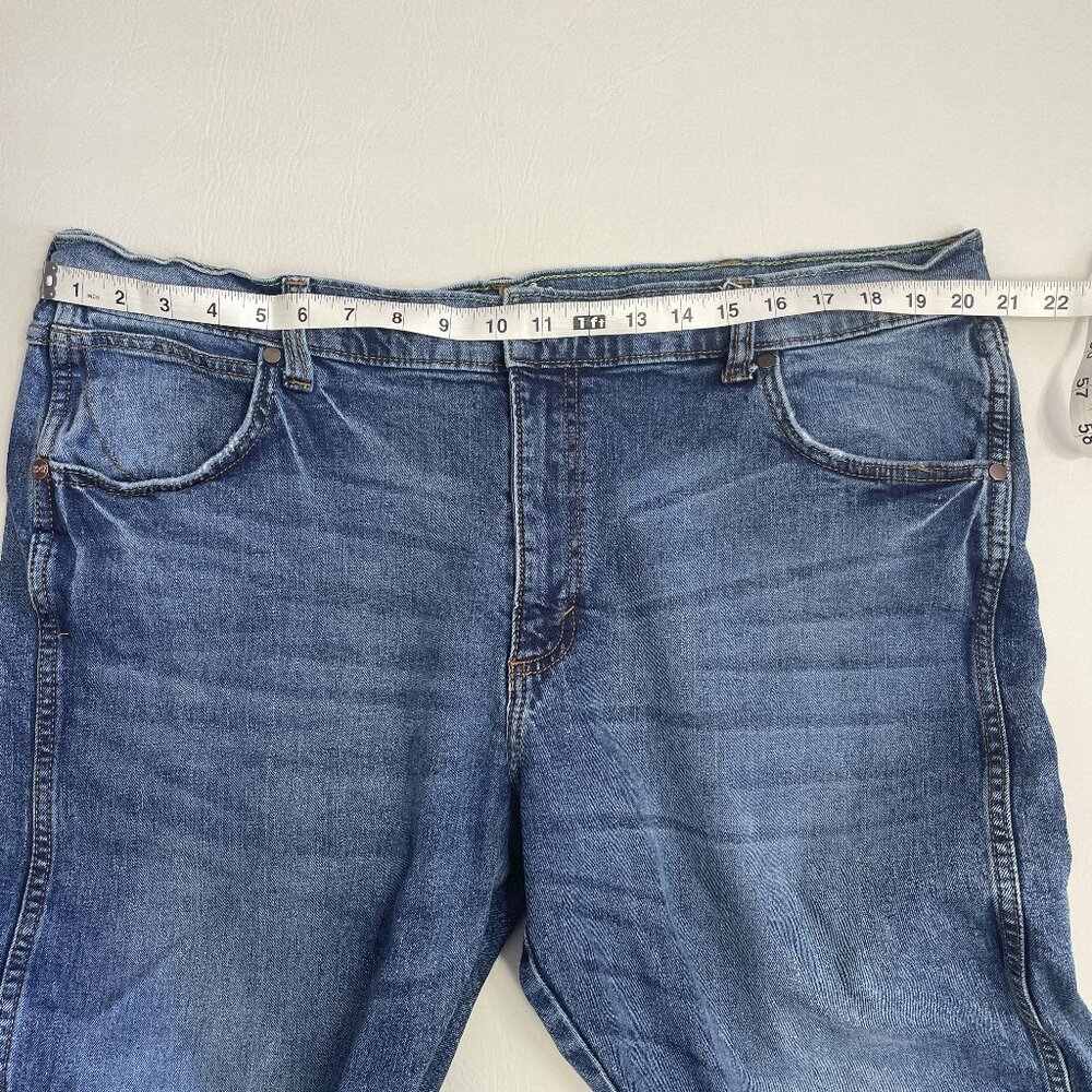 Wrangler Retro Jeans Men's 40x32 Blue Denim Slim Straight Medium Wash Stretch - Picture 8 of 15